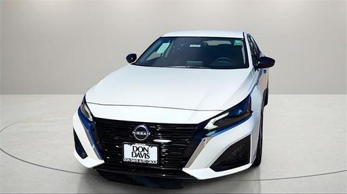 2025 Nissan Altima S FWD