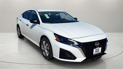 2025 Nissan Altima S FWD