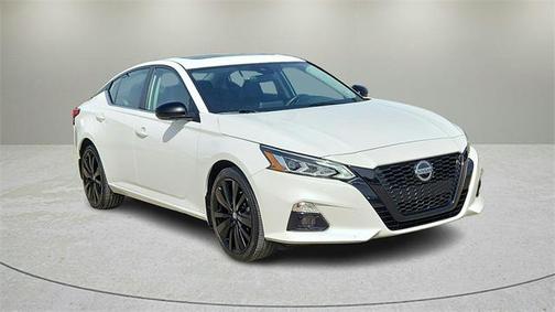 2022 Nissan Altima SR Intelligent AWD