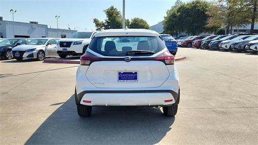 2025 Nissan Kicks S