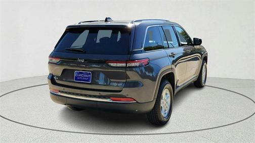 2023 Jeep Grand Cherokee Laredo