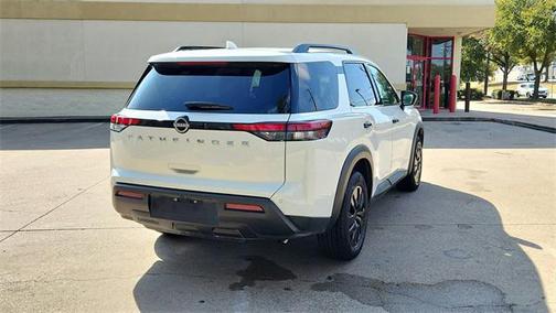 2025 Nissan Pathfinder SV FWD