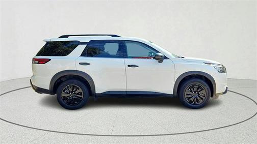 2025 Nissan Pathfinder SV FWD