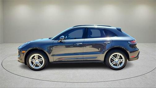 2022 Porsche Macan Base