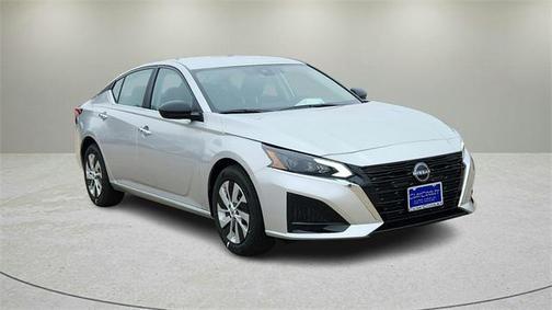 2025 Nissan Altima S FWD