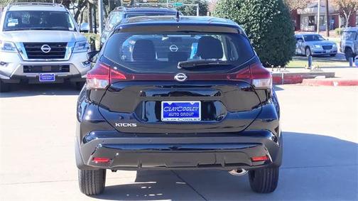2024 Nissan Kicks S