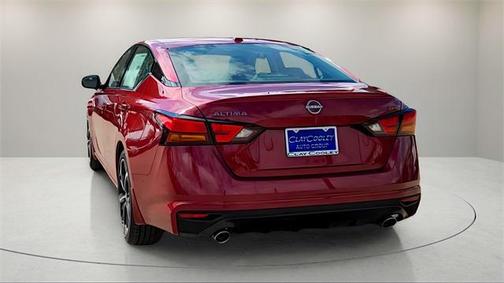 2025 Nissan Altima SR FWD
