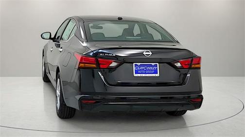 2025 Nissan Altima S FWD