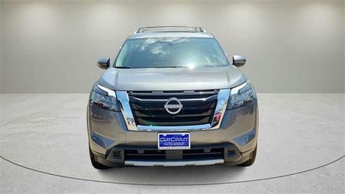 2025 Nissan Pathfinder Platinum 4WD