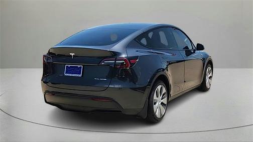 2024 Tesla Model Y Long Range Dual Motor All-Wheel Drive