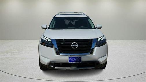 2025 Nissan Pathfinder Platinum FWD