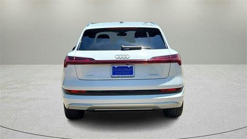 2021 Audi e-tron Premium Plus