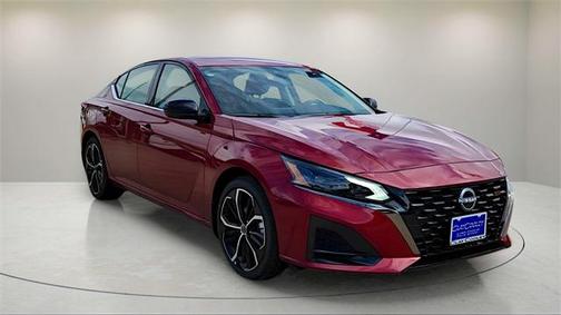 2025 Nissan Altima SR FWD