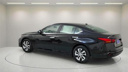 2025 Nissan Altima S FWD