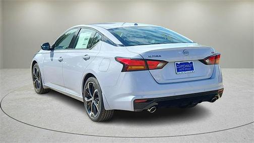 2025 Nissan Altima SR FWD