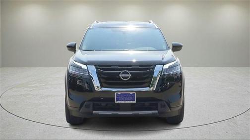 2024 Nissan Pathfinder SL FWD