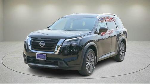 2024 Nissan Pathfinder SL FWD