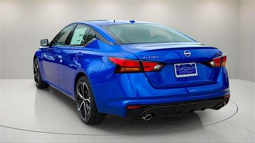 2025 Nissan Altima SR FWD