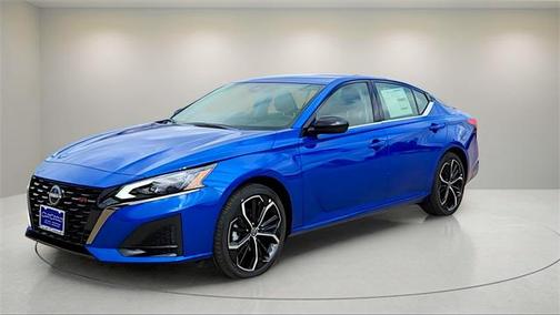 2025 Nissan Altima SR FWD