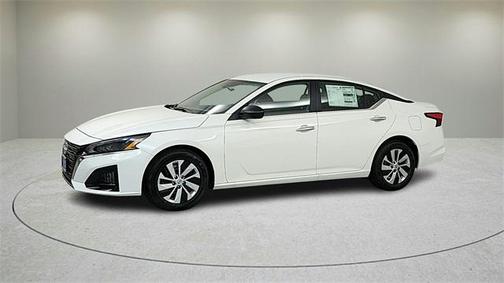 2025 Nissan Altima S FWD