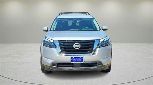 2023 Nissan Pathfinder SV FWD
