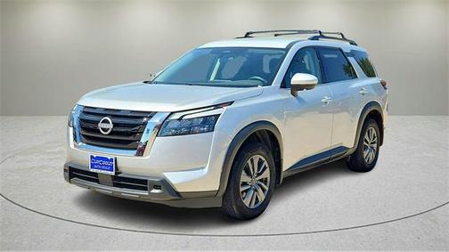 2023 Nissan Pathfinder SV FWD