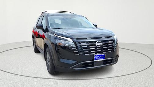 Super Black 2026 Nissan Pathfinder SV