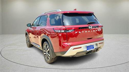 2025 Nissan Pathfinder Platinum FWD