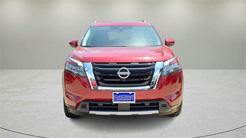 2025 Nissan Pathfinder Platinum FWD