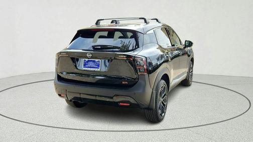 Super Black 2026 Nissan Kicks SR