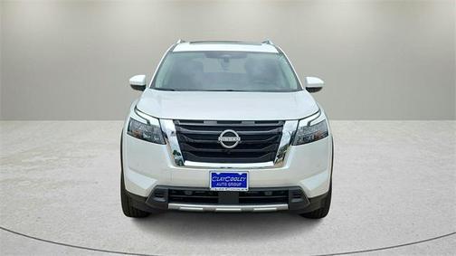 2025 Nissan Pathfinder SL FWD