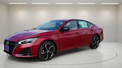2025 Nissan Altima SR FWD