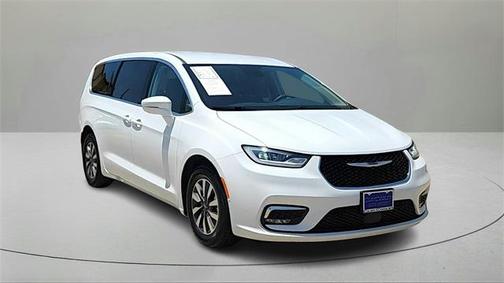 2022 Chrysler Pacifica Hybrid Touring L