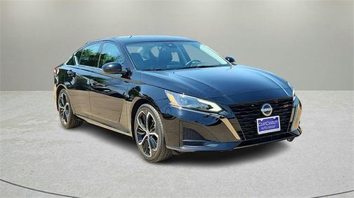 2023 Nissan Altima SR FWD
