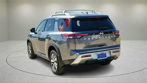 2025 Nissan Pathfinder SL FWD