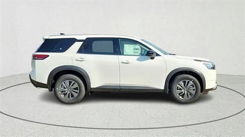 2025 Nissan Pathfinder S 4WD