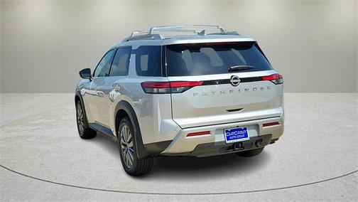 2025 Nissan Pathfinder SL FWD