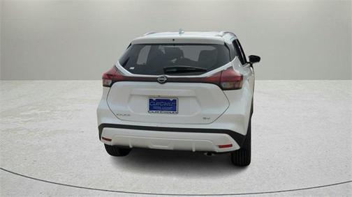 2022 Nissan Kicks SV