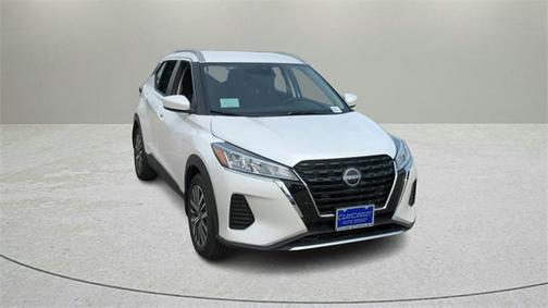 2022 Nissan Kicks SV