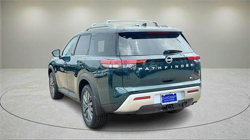 2025 Nissan Pathfinder SL FWD