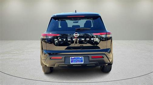 2025 Nissan Pathfinder S FWD