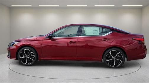 2025 Nissan Altima SR FWD