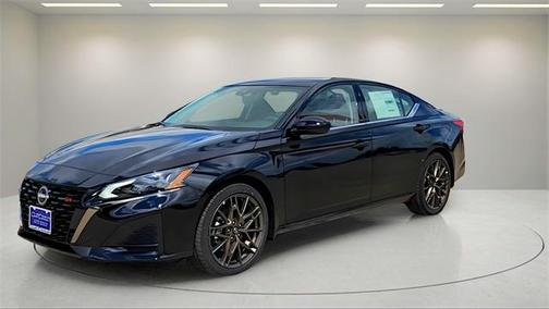 2025 Nissan Altima SR FWD