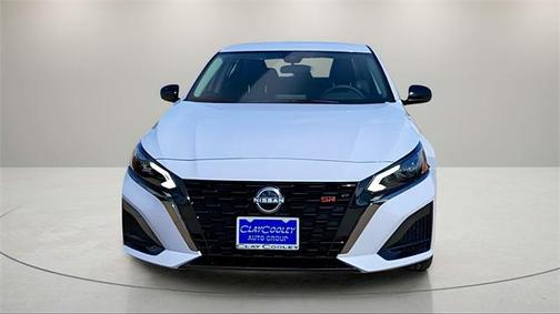 2025 Nissan Altima SR FWD