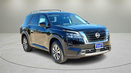 2025 Nissan Pathfinder SL FWD