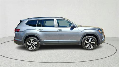 2025 Volkswagen Atlas 2.0T SE w/Technology 4MOTION