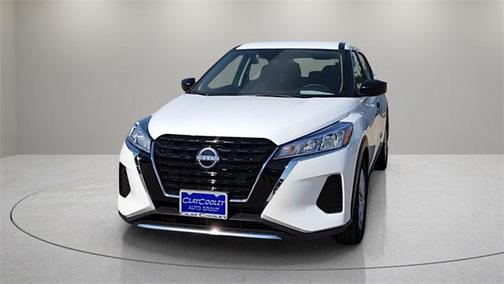 2025 Nissan Kicks S