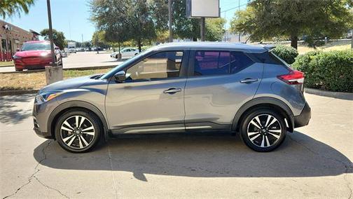 2020 Nissan Kicks SR
