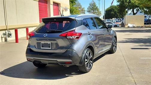 2020 Nissan Kicks SR
