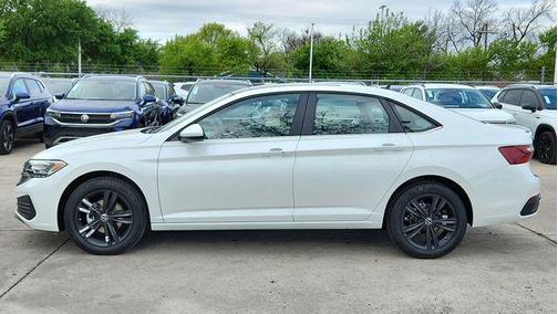 Opal White Pearl 2024 Volkswagen Jetta 1.5T SE